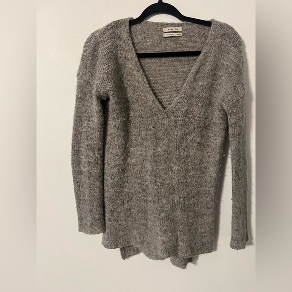 Babaton x ARITZIA V-neck Pullover Long Sleeve Sweater - Picture 2 of 5